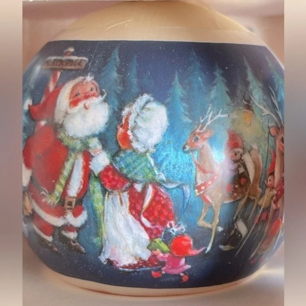 Vintage 1981 Hallmark Keepsake Ornament 